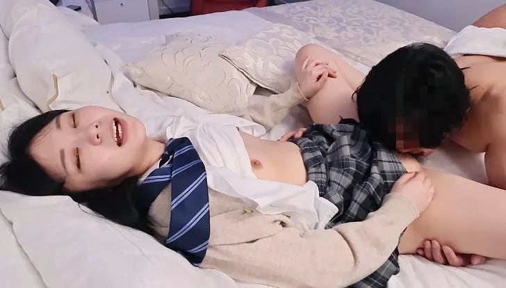 「想马上见面！！」无垢婴儿脸蛋未处理刚毛萝莉女_._._考试季节也不拘泥「性」完全觉醒！！终于人生初次口爆！！_FC2-PPV-4505154