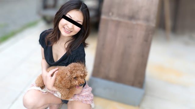 10musume_100324_01 遛狗搭讪可爱妹，骗回家爆操内射