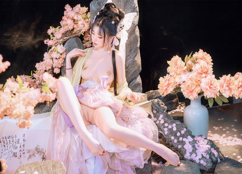 稀有露脸 高端ACG业界女神爆机少女 喵小吉 古风仙作《如梦令》绝美画风鲜鲍嫩乳 妙哉典藏必备